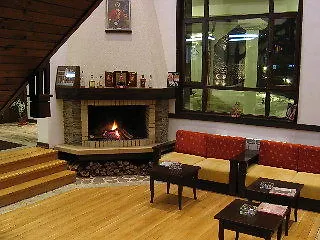 Astera & فندق بانسكو